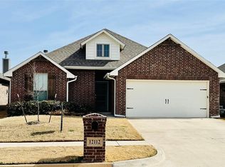 12112 Ava Grace Ln, Yukon, OK 73099