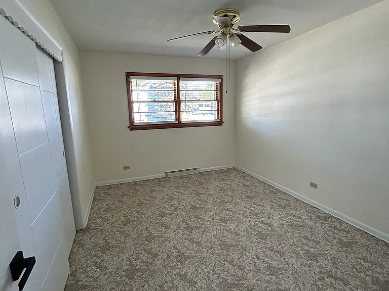 548 South St — Photo 17