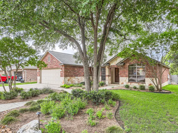 9232 Larsons Ln, Helotes, TX 78023