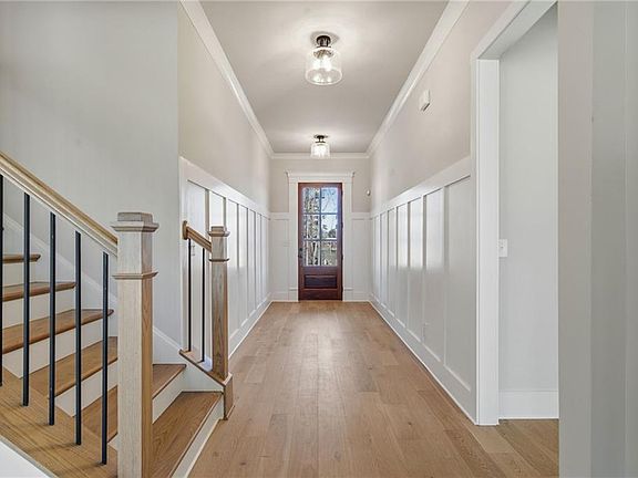 7th image of this home