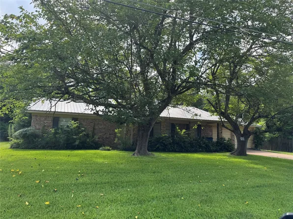 1413 Forehand St, Crockett, TX 75835