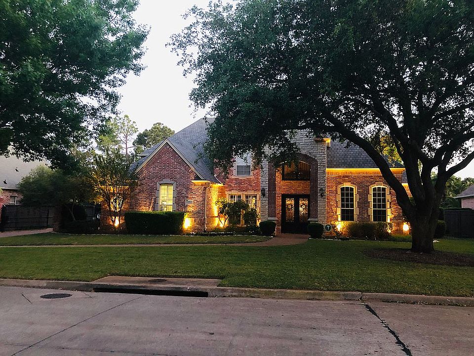 711 Aberdeen Way