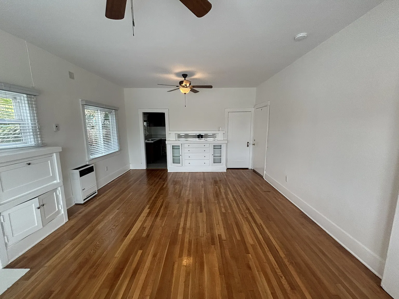 Studio, 430 sqft, $1,500 — Photo 3