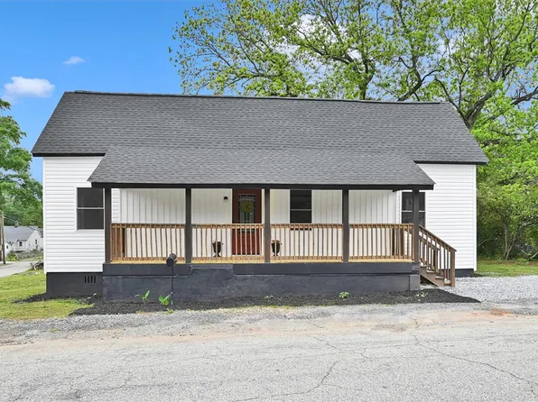 203 Lewis St, Belton, SC 29627