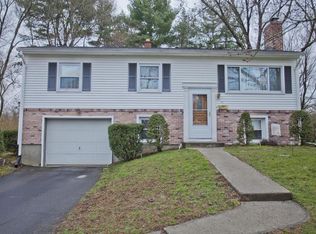 22 Upland Rd, Holyoke, MA 01040