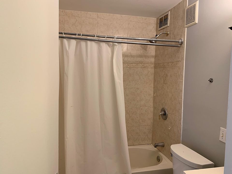 1st image of 1451 E 55th St APT 517N