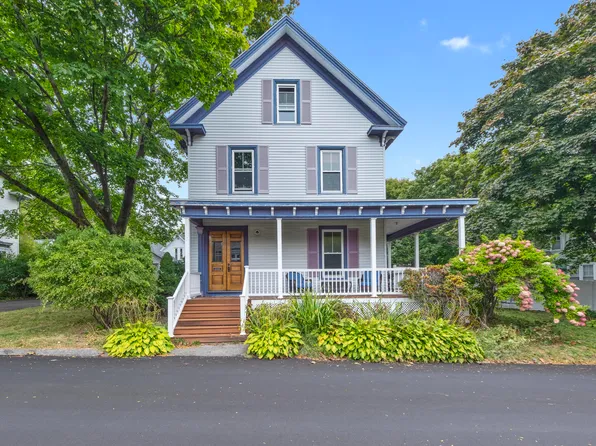 11 Beech Street, Rockland, ME 04841
