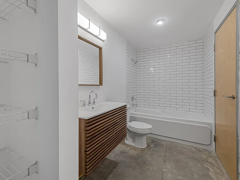 GW Lofts — Photo 10