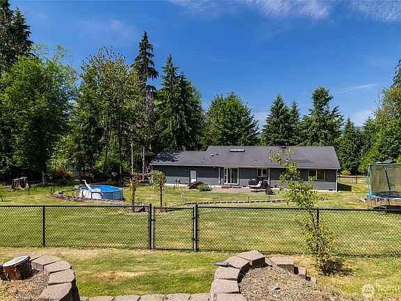 4th image of 107 Skyview Drive