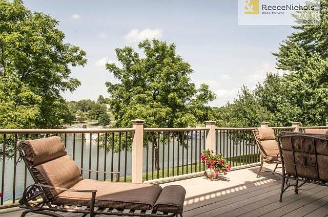 Beautiful Lakefront Property!