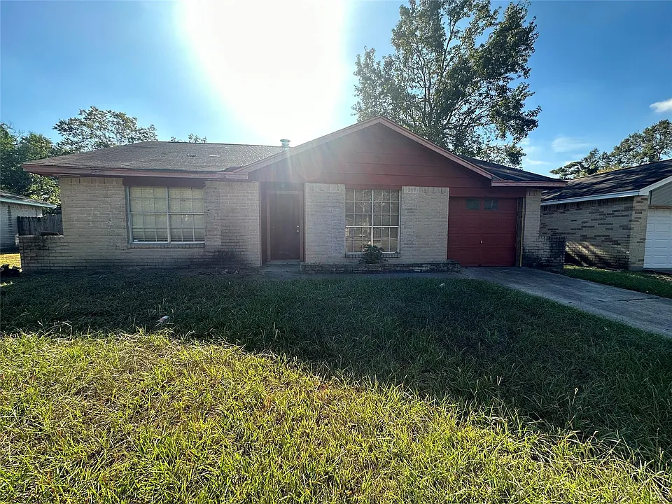 14846 Waterside Dr