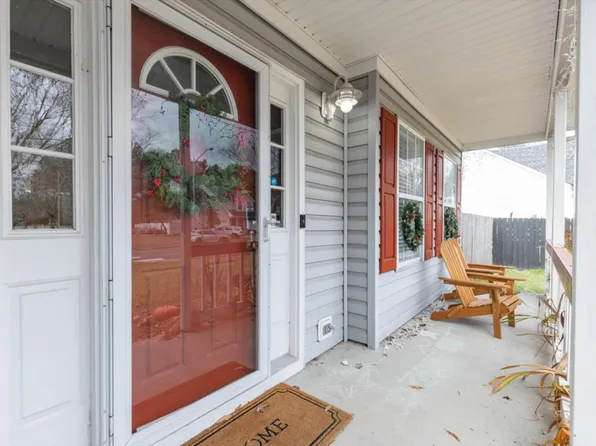 3809 Donnington Dr, Virginia Beach, VA 23456