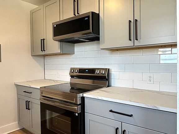 5th image of 2903 Voelkel Ave APT 5