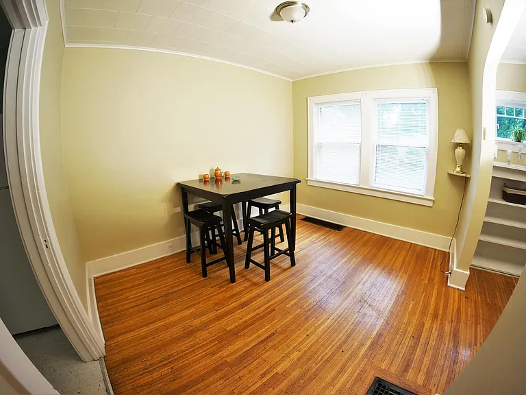 80 Fairview Ave — Photo 5