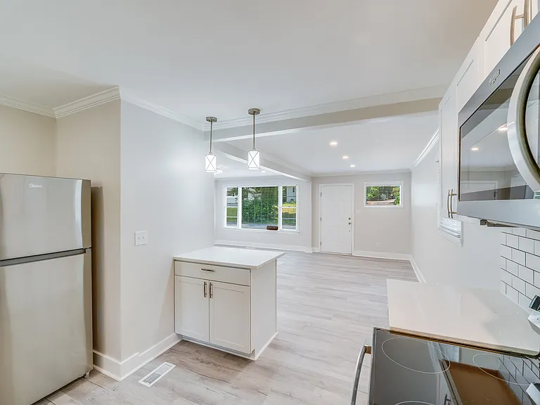 1719 Academy St — Photo 30