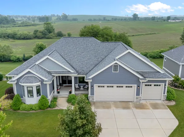 722 Westbridge Trl, Waunakee, WI 53597
