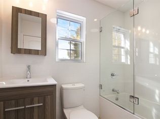 13423 233rd St, Rosedale, NY 11422