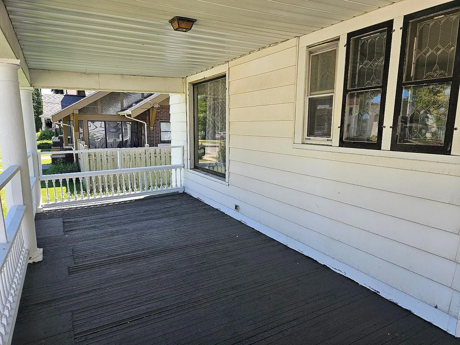 505 W Irving Ave — Photo 1