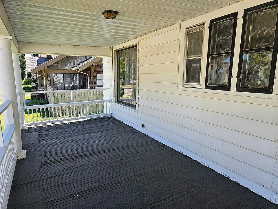 505 W Irving Ave #505A