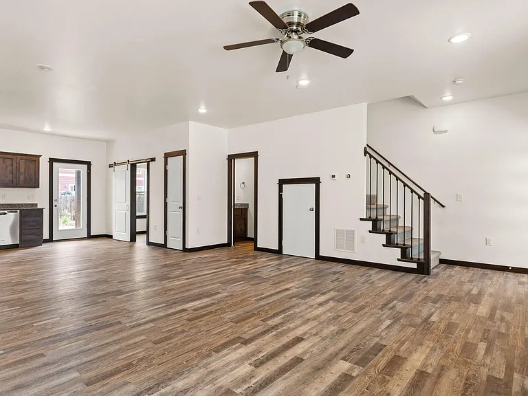 824 Rookery Ln #B — Photo 13