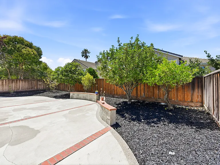 3779 Armour Ct — Photo 32