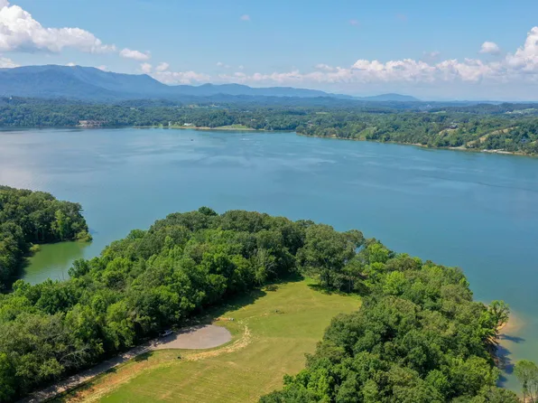 54 Sunset Blvd, White Pine, TN 37890