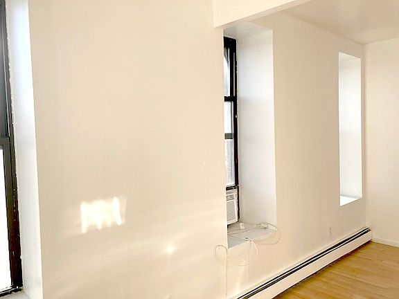 4th image of 2167 3rd Ave #5C