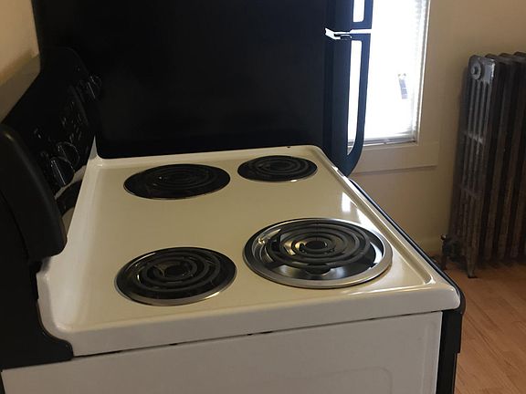 Electric stove and fridge