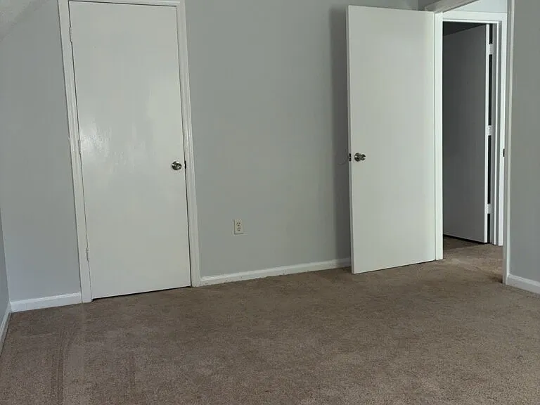 1101 Hulon Ln — Photo 16