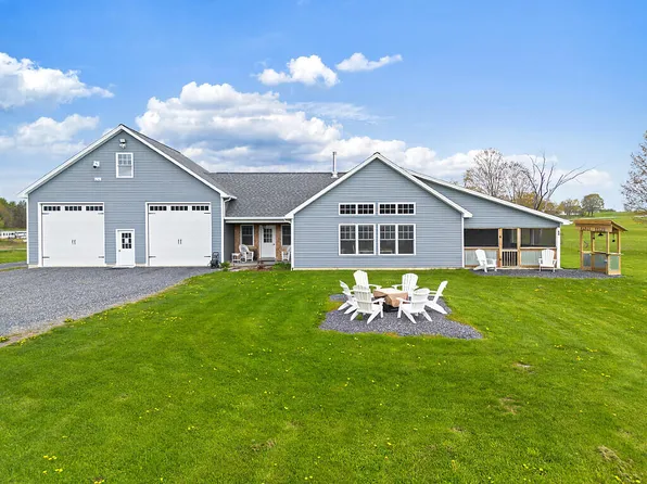 10 Shuman Road, China, ME 04358