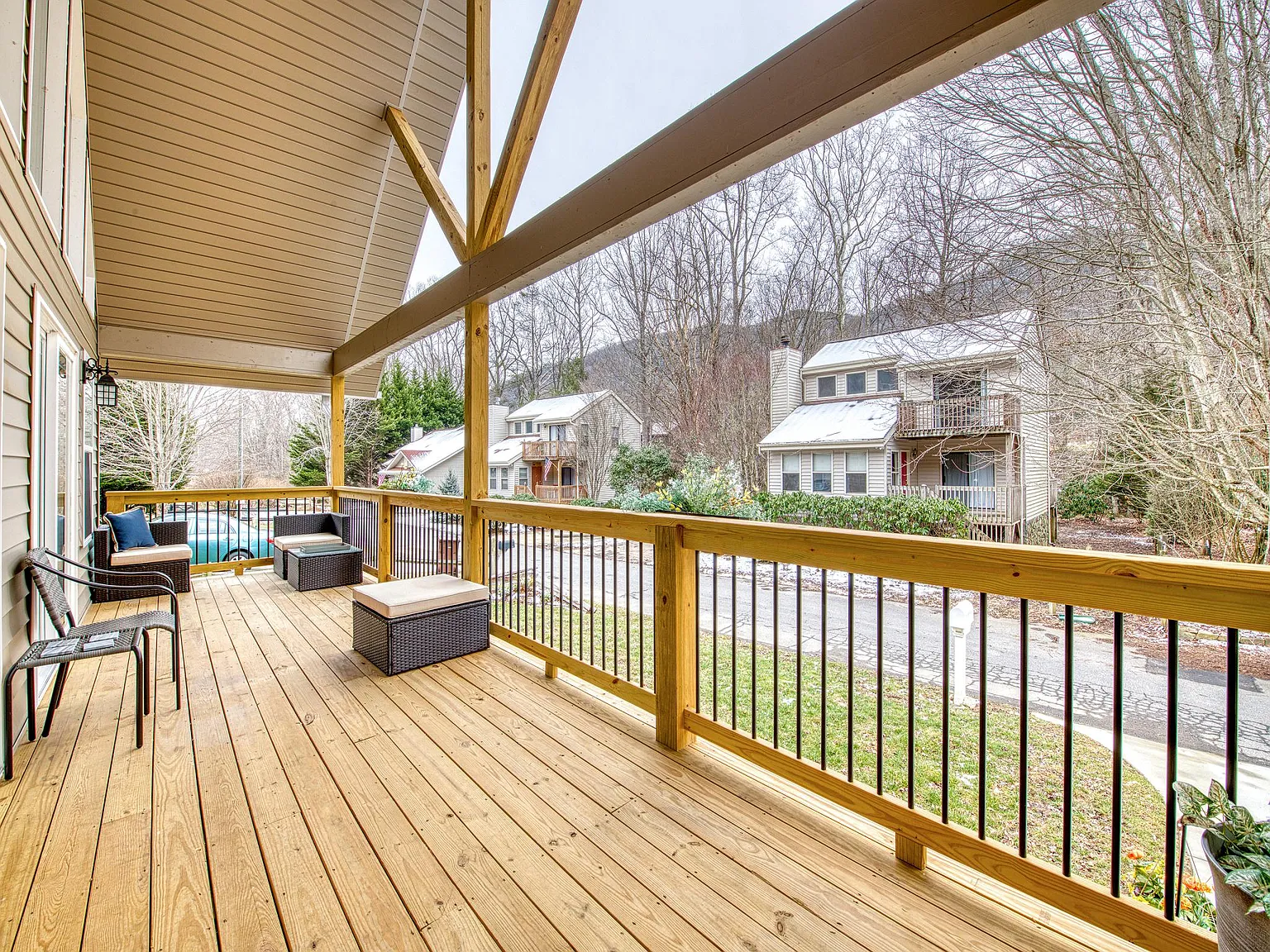 2 bed, 1541 sqft, $2,300 — Photo 4
