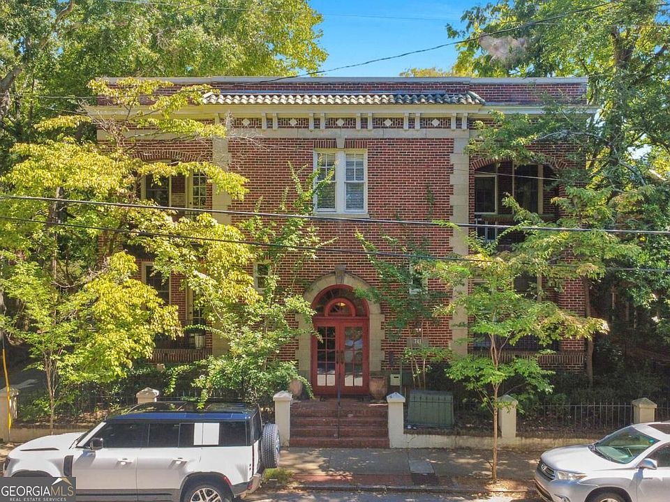 1st image of 741 Frederica St NE APT 1