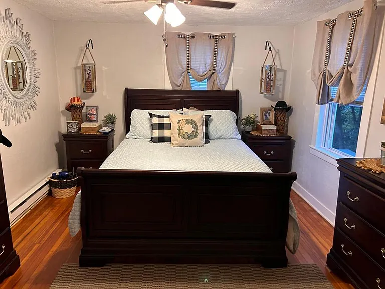 47 Bridgeport Ave — Photo 9