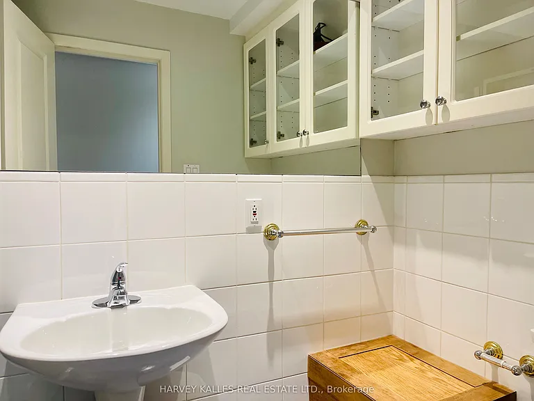 1538 Davenport Rd #LOWER — Photo 10