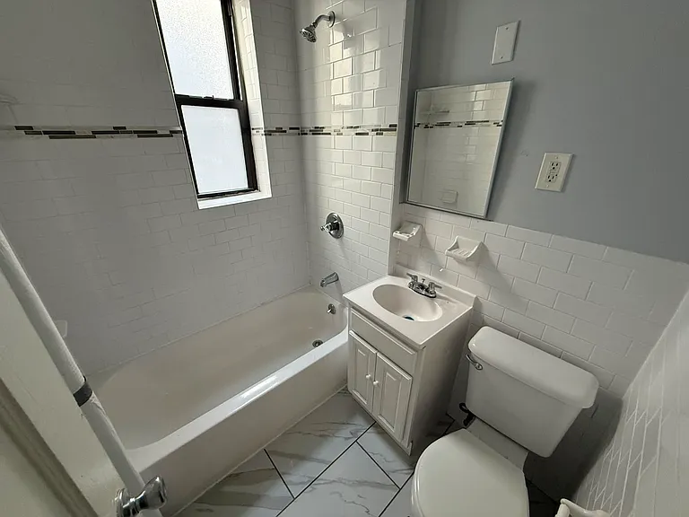 42 Vroom St #45E — Photo 6