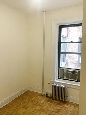 Rented by City Connections Realty | media 20