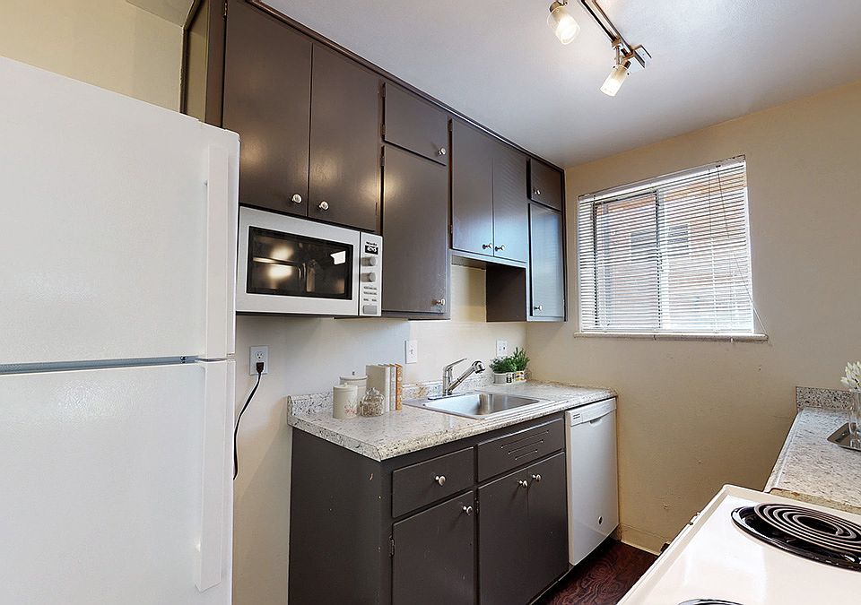 Admiral 850 N Cherry St Denver CO Zillow