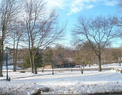 2nd image of 627 Longfellow Dr