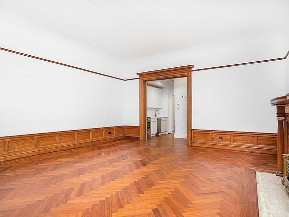 2nd image of 314 W 92nd St APT 2F
