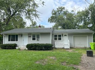 1311 University Dr, Pontiac, MI 48342