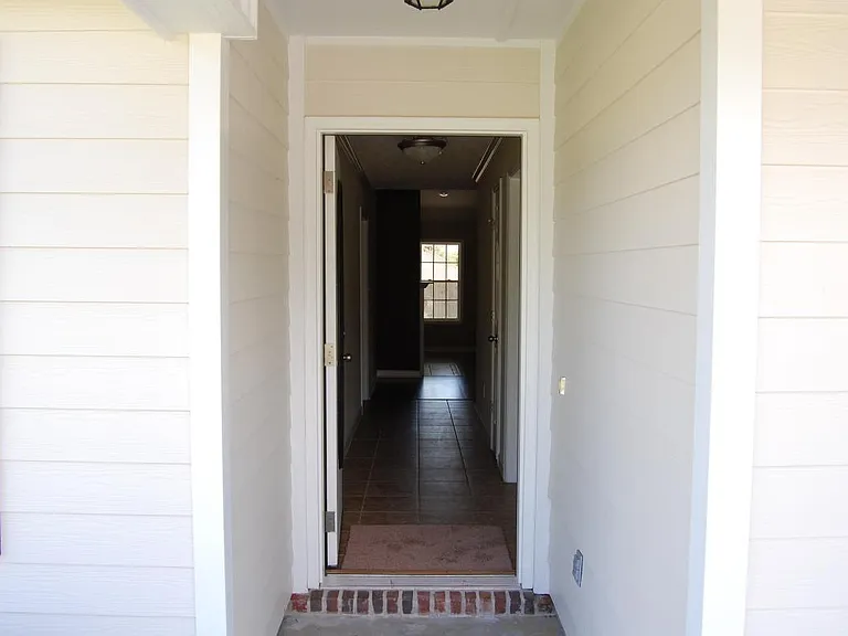 4501 Country Oak Dr — Photo 3