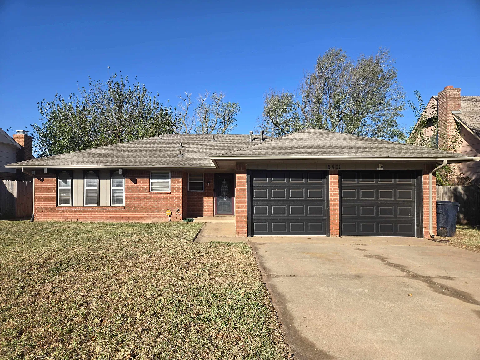 3 bed, 1355 sqft, $1,700 — Photo 1