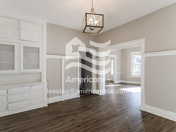 506743_003_dining_room_4.jpg