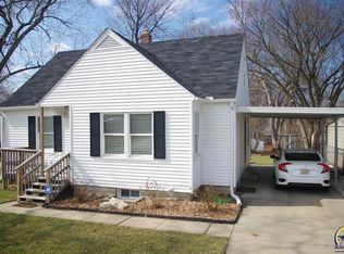 835 SW Wayne Ave, Topeka, KS 66606