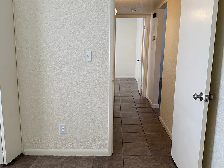 1420 E Brown St #B — Photo 16