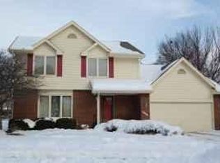 8123 Goodman Dr, Urbandale, IA 50322