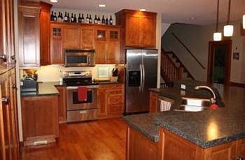 5th image of 6710 Basswood Cir