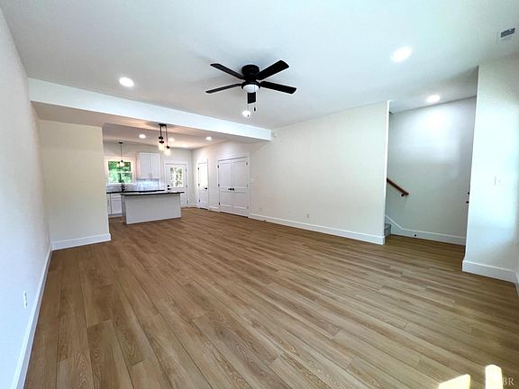 3rd image of 2638 Sunnymeade Rd