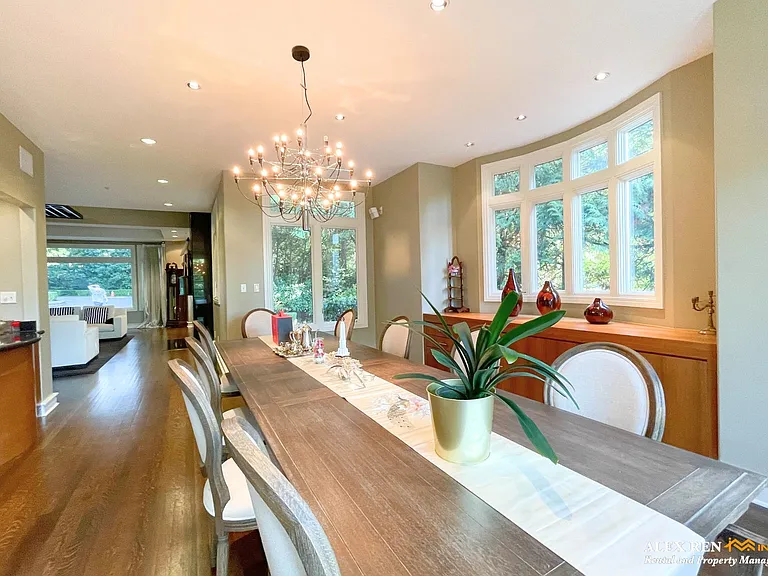 2838 SW Marine Dr — Photo 10