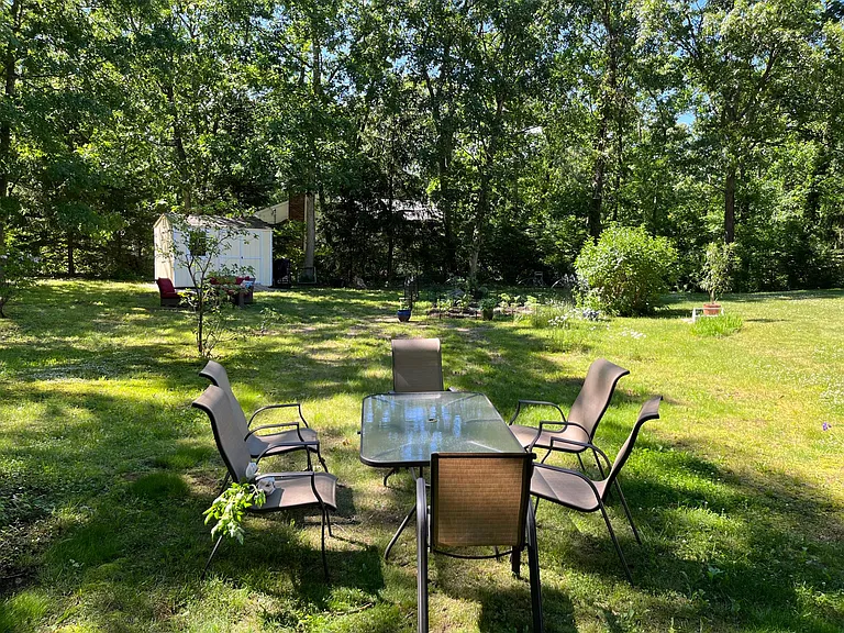 475 Saw Mill Rd — Photo 10